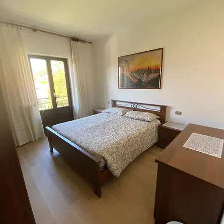 Apartamento Luisa 2 *